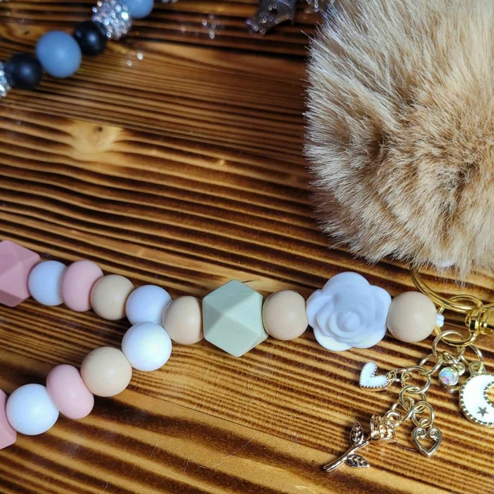 Keychains - Picture 15 of 16